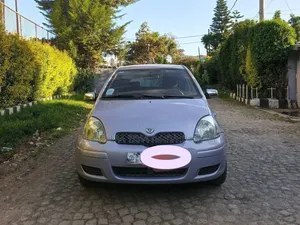 Toyota Vitz 2004 Pink