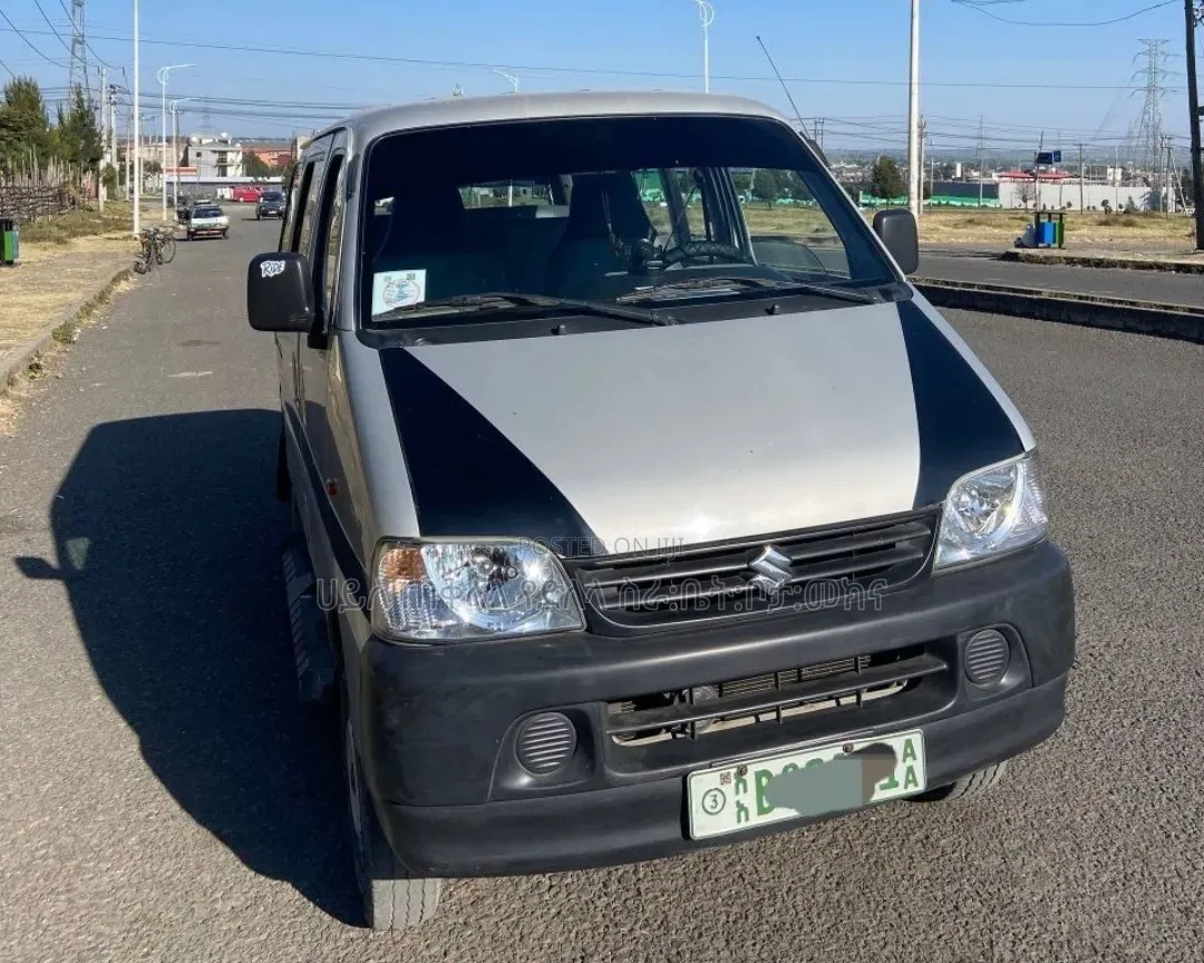 Suzuki Eeco 2024 Silver
