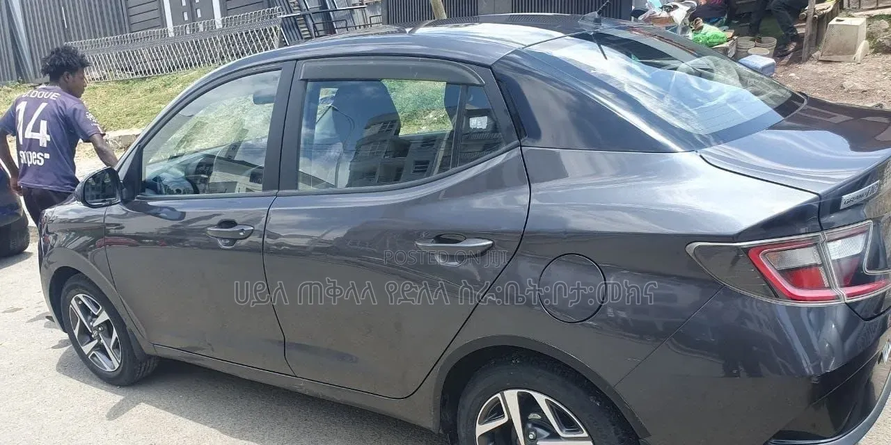 Hyundai I10 2023 Maroon
