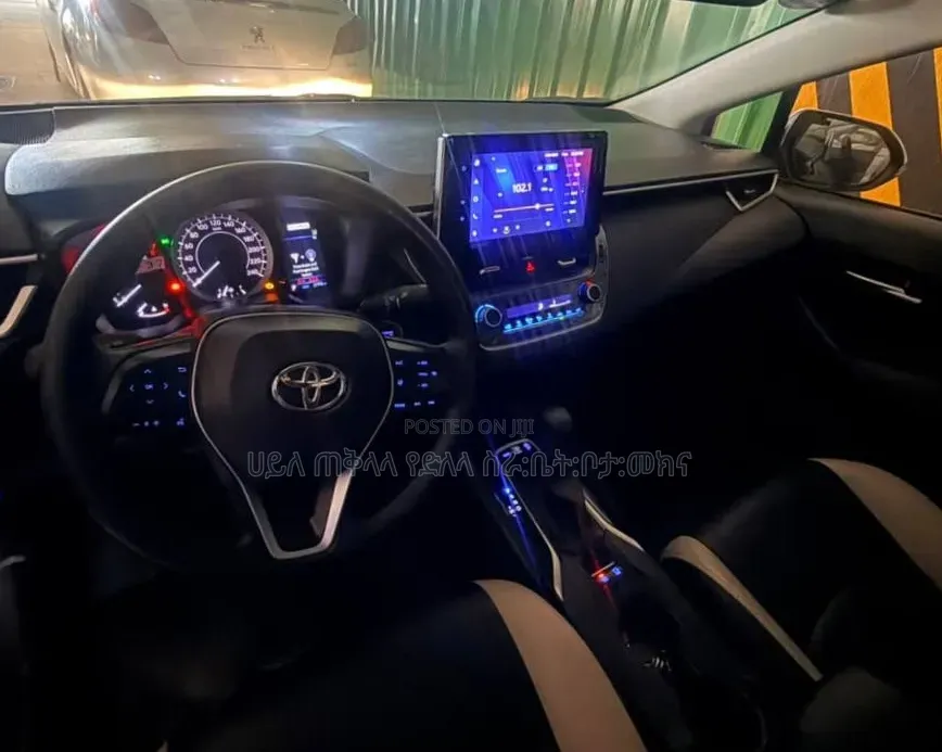 Toyota Corolla 2023 White
