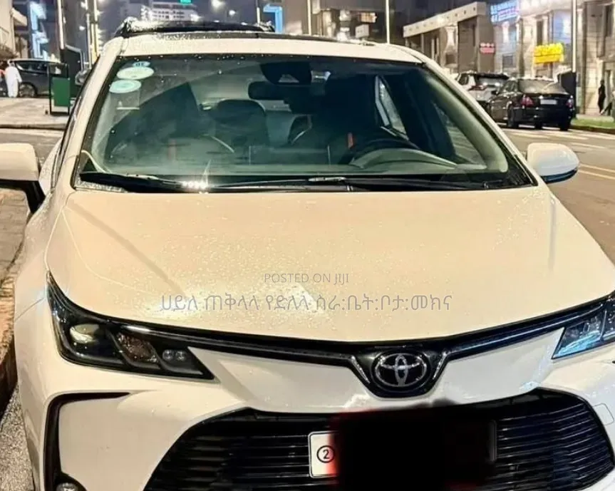 Toyota Corolla 2023 White