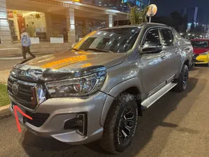 Toyota Hilux 2019 Pink
