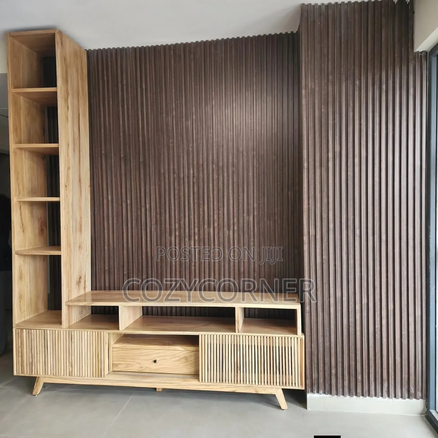 Order TV Stand to Transform Your Space Into Premium Lounge. የካሬ ዋጋ ነው