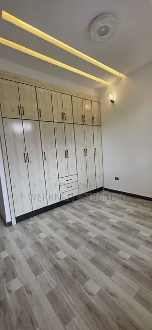 Furnished 3bdrm Villa in የግል, Bole for sale