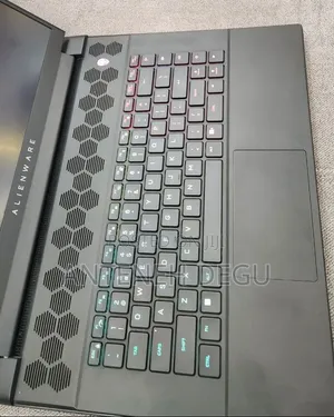 New Laptop Alienware M16 16GB AMD Ryzen 9 SSD 1T