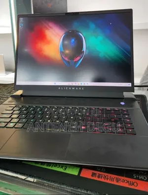 New Laptop Alienware M16 16GB AMD Ryzen 9 SSD 1T