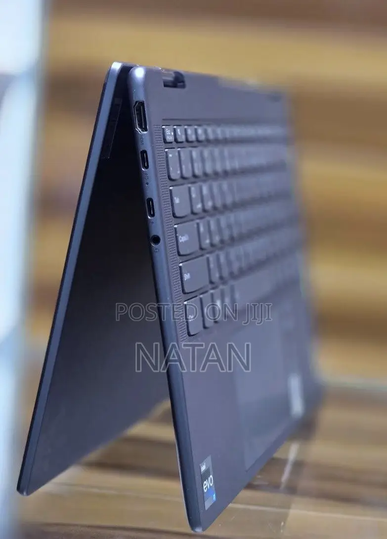 New Laptop Lenovo Yoga 7i 16GB Intel Core i7 SSD 512GB