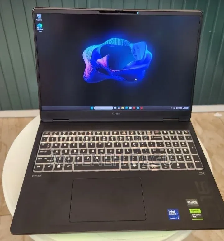 New Laptop HP Omen Max 16 32GB Intel Core Ultra 9 SSD 1T