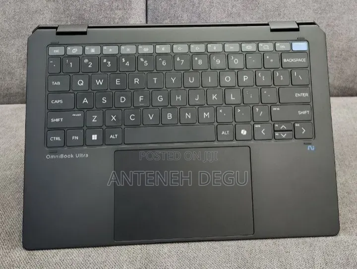 New Laptop HP OmniBook X Flip 14" 16GB Intel Core Ultra 7 SSD 1T