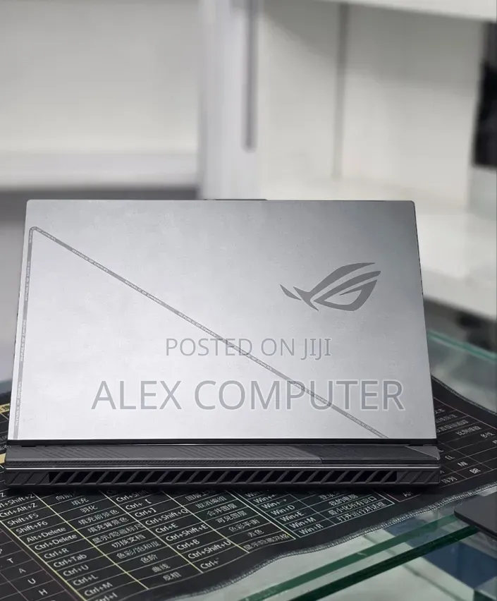 New Laptop Asus ROG Strix G16 G614 16GB Intel Core i5 SSD 512GB