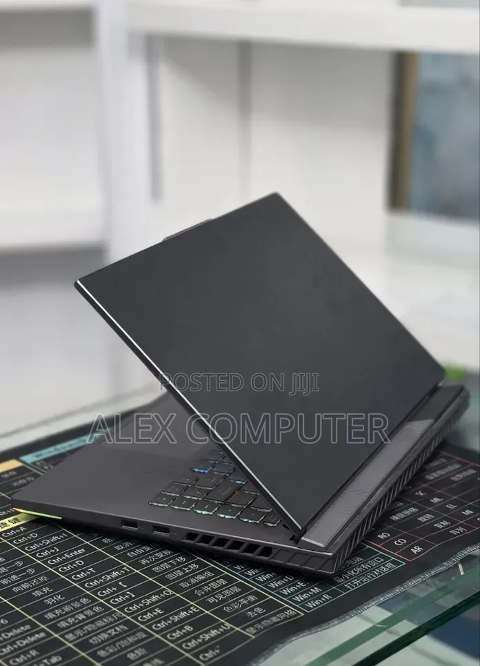New Laptop Asus ROG Strix G16 G614 16GB Intel Core i5 SSD 512GB