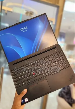 New Laptop Lenovo 16GB Intel Core Ultra 7 SSD 512GB