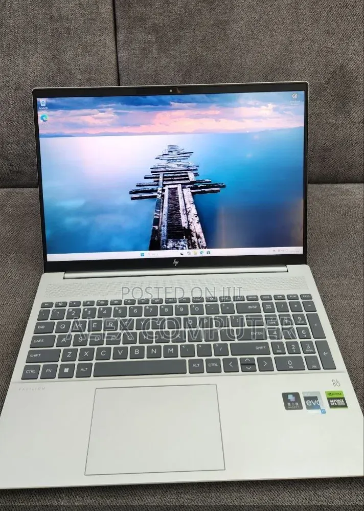 New Laptop HP Pavilion 15 16GB Intel Core i7 SSD 1T