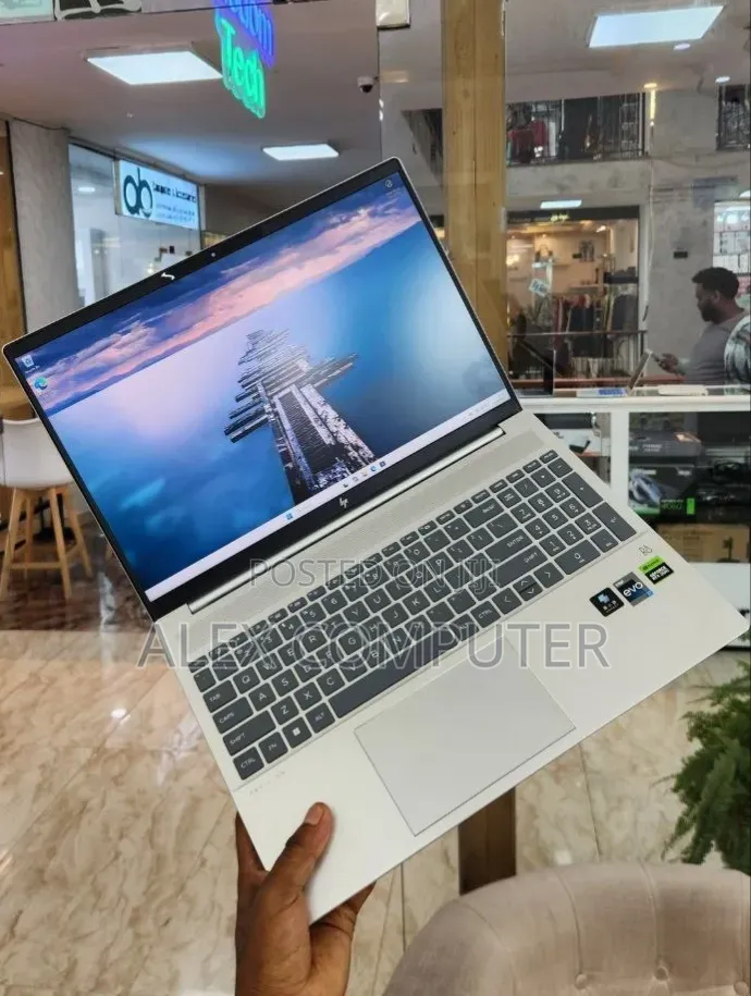 New Laptop HP Pavilion 15 16GB Intel Core i7 SSD 1T
