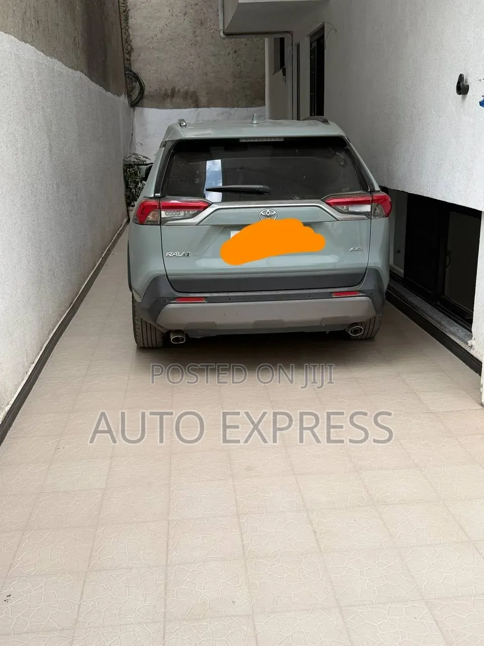 Toyota RAV4 2020 Blue