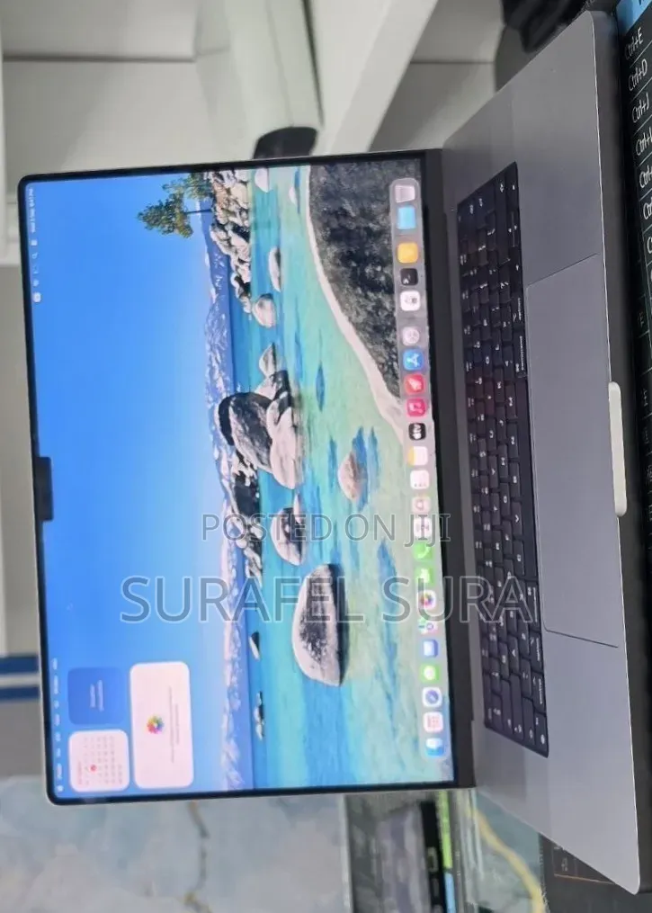 New Laptop Apple MacBook Pro 2021 M1 32GB Apple M1 Pro SSD 512GB