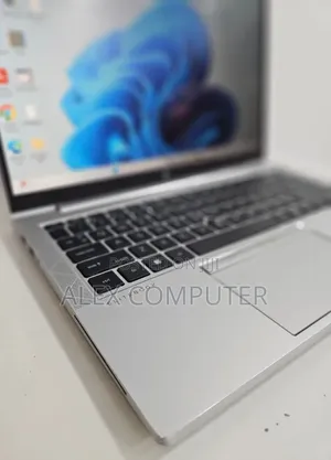 New Laptop HP EliteBook 840 G8 16GB Intel Core i7 SSD 512GB