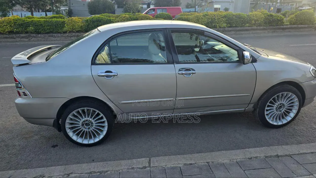 Toyota Corolla 2003 Silver