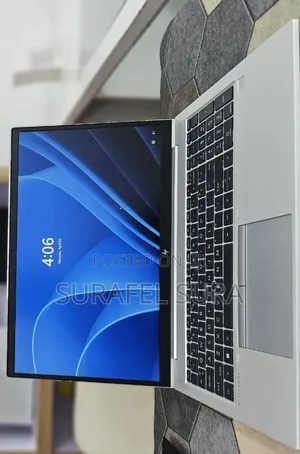 New Laptop HP ZBook Firefly G8 16GB Intel Core i7 SSD 512GB