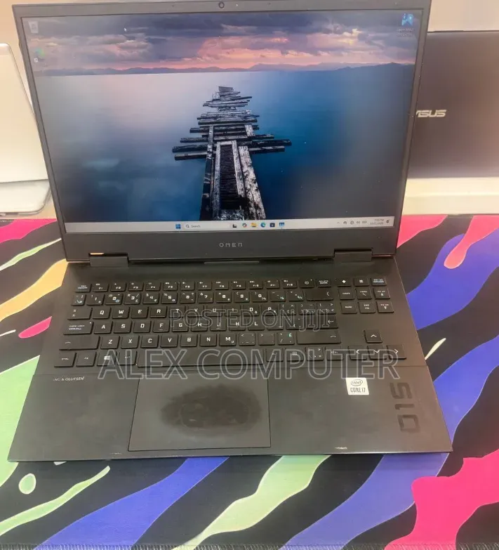 New Laptop HP Omen 15 16GB Intel Core i7 SSD 512GB
