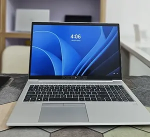 New Laptop HP ZBook Firefly G8 16GB Intel Core i7 SSD 512GB