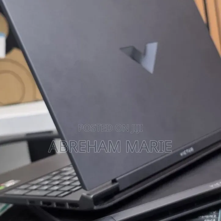 New Laptop HP Victus 16 16GB AMD Ryzen 7 SSD 512GB
