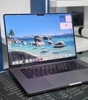 New Laptop Apple MacBook Pro 2021 M1 32GB Apple M1 Pro SSD 512GB
