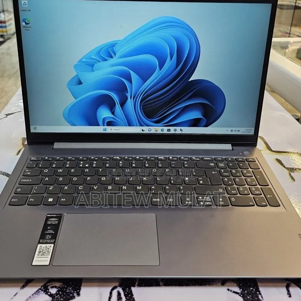 New Laptop Lenovo Ideapad 3 8GB Intel Core i5 SSD 512GB