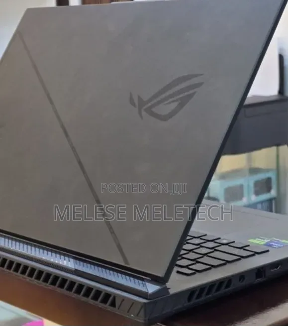 New Laptop Asus ROG Strix G18 40GB Intel Core i9 SSD 1T