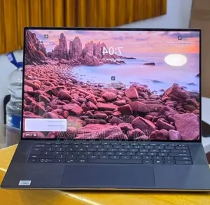 New Laptop Dell Precision 5550 16GB Intel Core i7 SSD 512GB