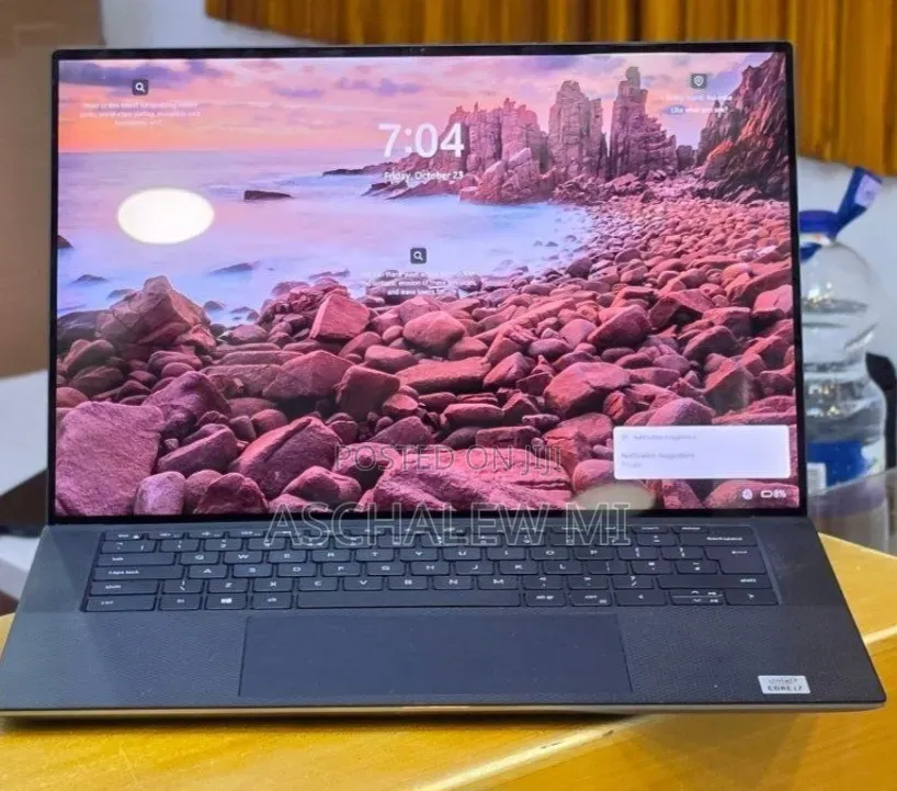 New Laptop Dell Precision 5550 16GB Intel Core i7 SSD 512GB