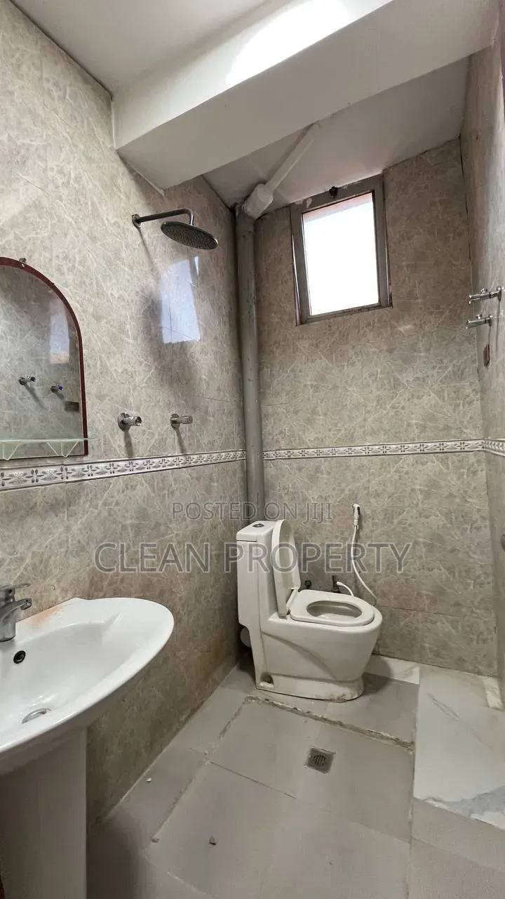 3bdrm Apartment in Clean Properties, Bole for rent