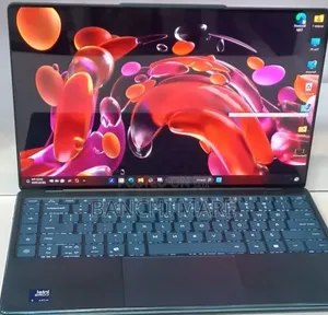 New Laptop Lenovo Yoga 7i 32GB Intel Core Ultra 7 SSD 1T