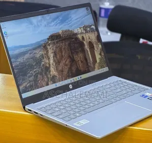 New Laptop HP Stream Notebook 16GB Intel Core i7 SSD 512GB