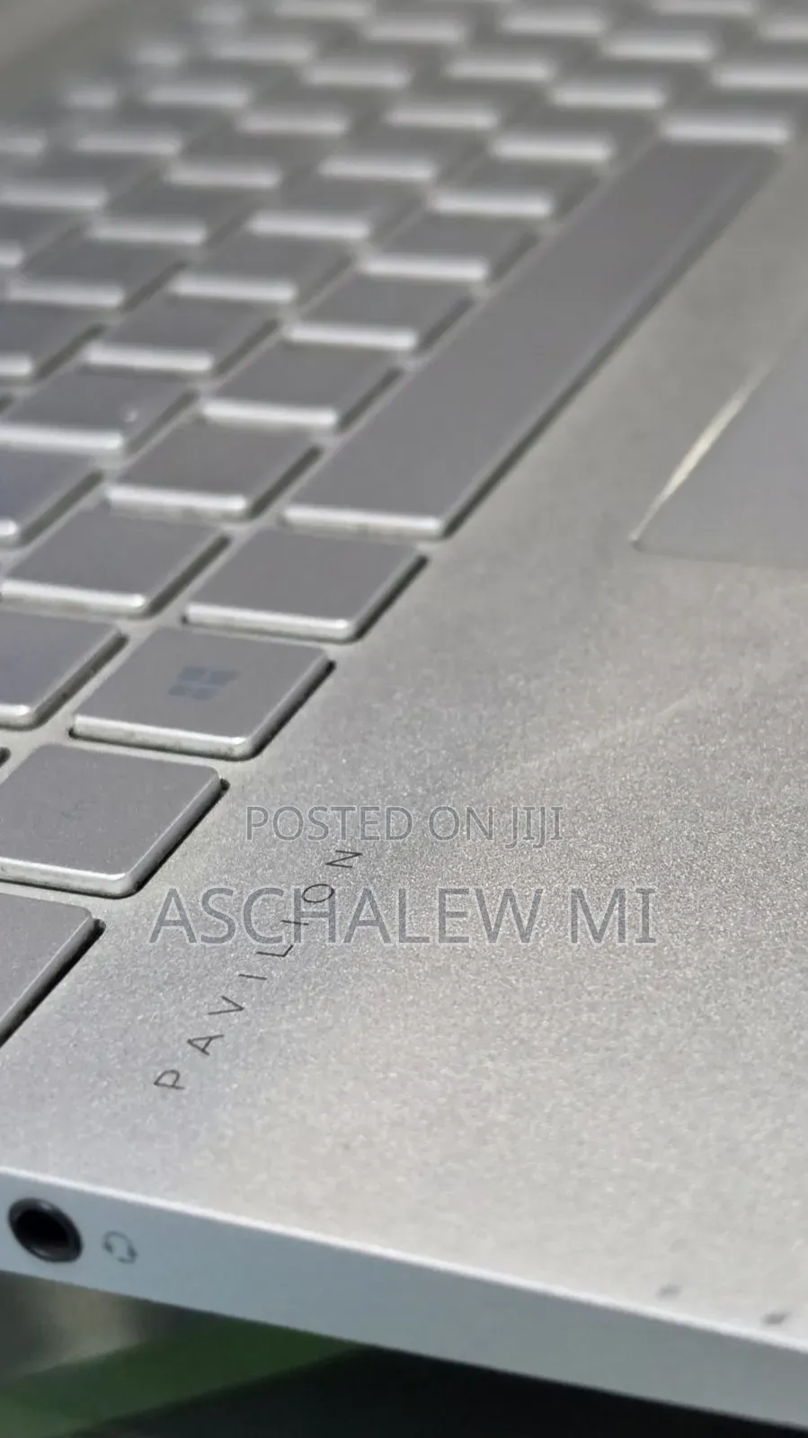 New Laptop HP Pavilion 14 8GB Intel Core i5 SSD 256GB