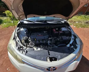Toyota Yaris 2014 White