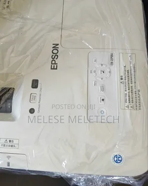 New Epson Cb-2255u Projector
