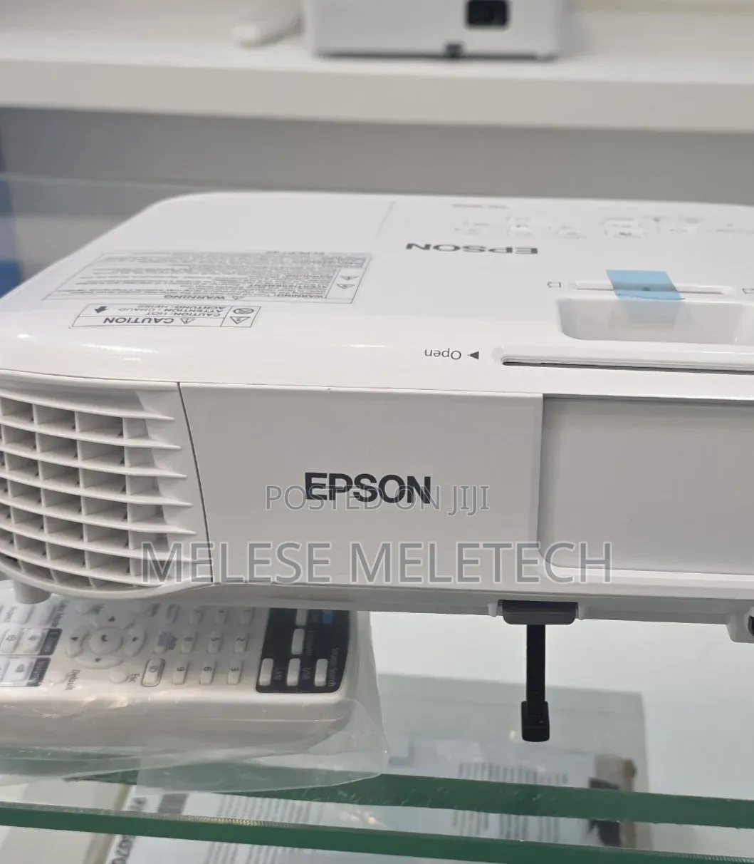 New Epson Eb-W49 Projector 17,000 Hours