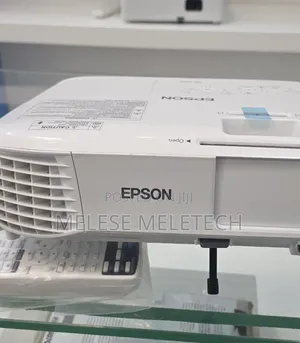 New Epson Eb-W49 Projector 17,000 Hours