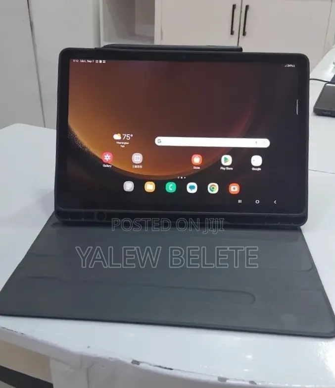 New Samsung Galaxy Tab S9 FE 128 GB Gray