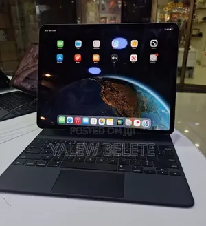New Apple iPad Pro 12.9 (2022) 256 GB