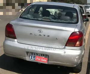 Toyota Platz 2001 Silver