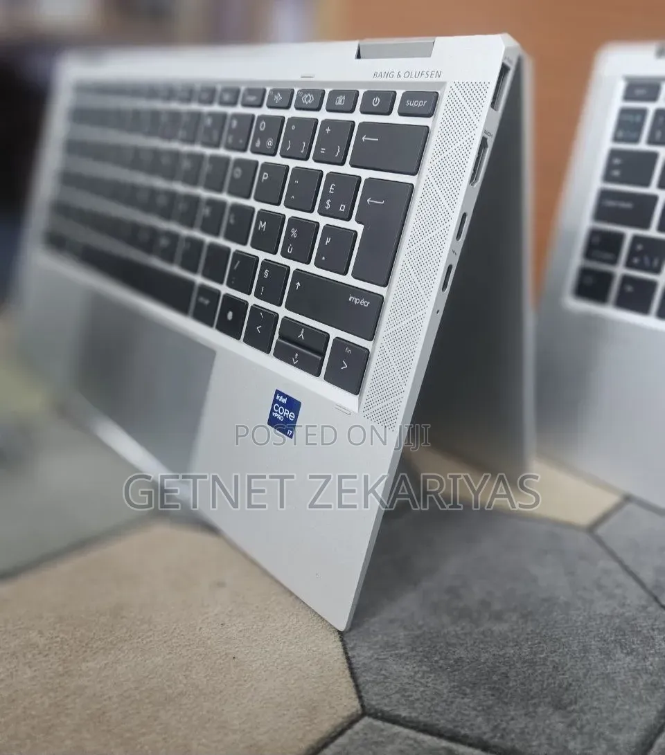 New Laptop HP EliteBook 1040 G8 16GB Intel Core i7 SSD 512GB
