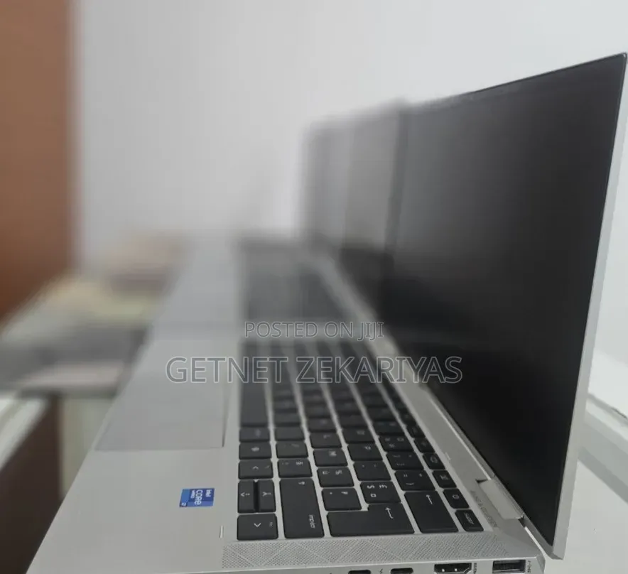 New Laptop HP EliteBook 1030 16GB Intel Core i7 SSD 512GB
