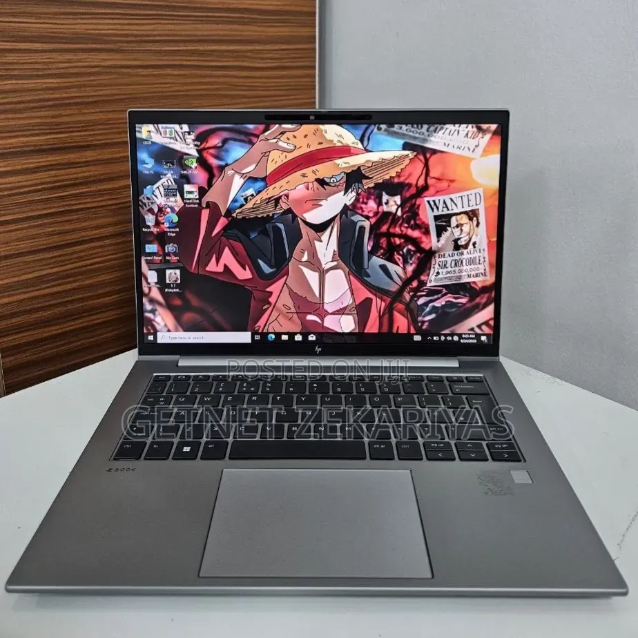 New Laptop HP ZBook Firefly 14 G10 16GB Intel Core i7 SSD 512GB