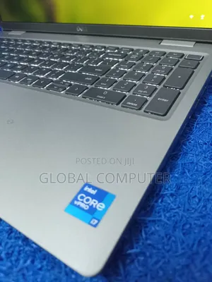 New Laptop Dell Latitude 5520 16GB Intel Core i7 SSD 512GB