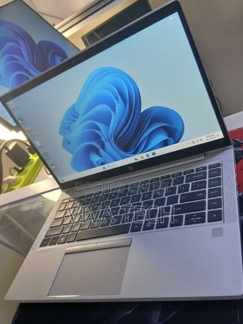 New Laptop HP EliteBook 840 G8 16GB Intel Core i5 SSD 512GB