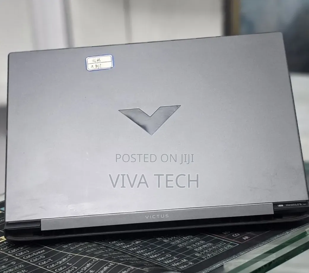 New Laptop HP Victus 16 16GB Intel Core i7 SSD 1T