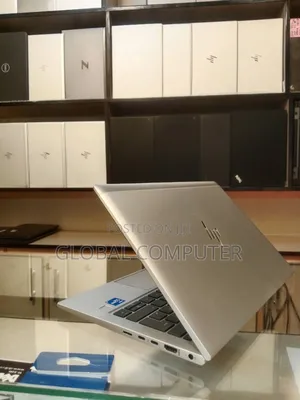 New Laptop HP EliteBook 830 G8 16GB Intel Core i5 SSD 512GB