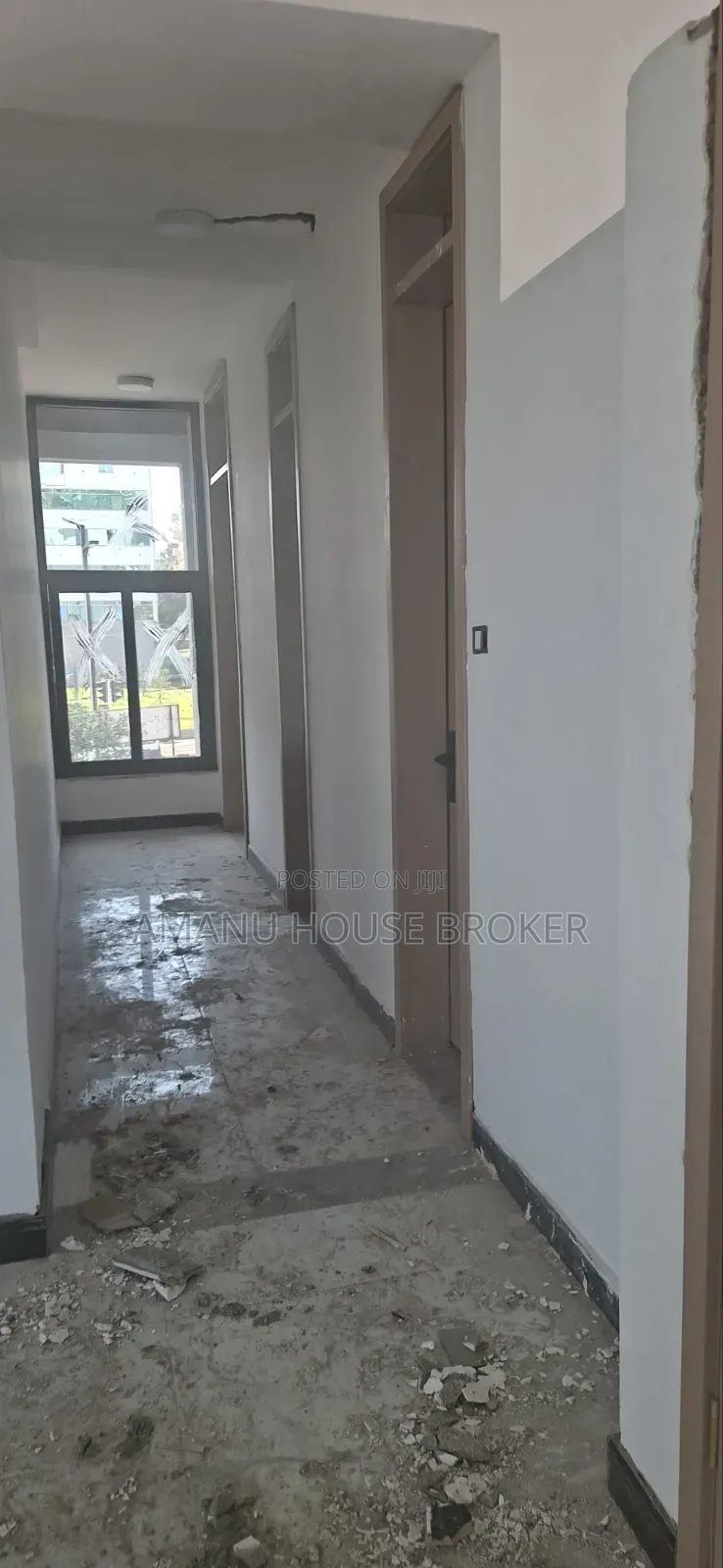 Office Space & Shoroom for Rent